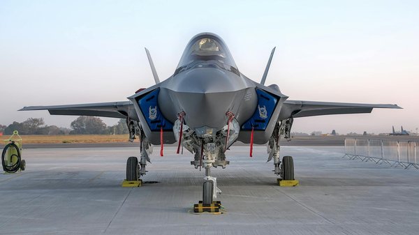 Discover the charm of traditional japanese fashion trends